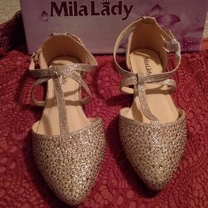 Gold sparkle pointed toe flats. New, never worn.